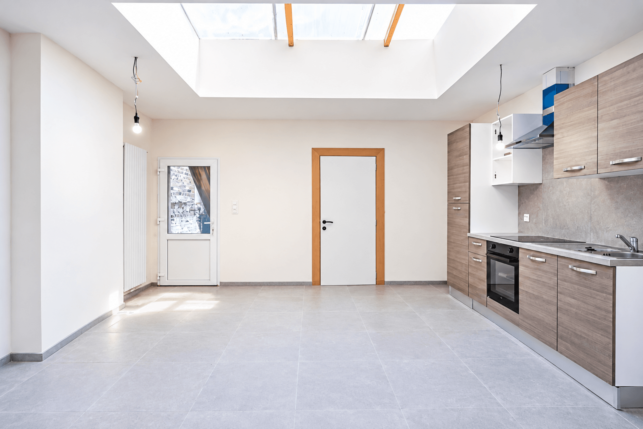 Maison à Gosselies : Maison totalement rénovée 4 chambres avec jardin